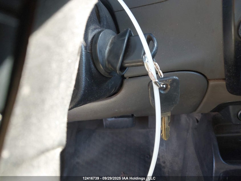 2011 Ford Ranger Super Cab VIN: 1FTKR4EE0BPA09351 Lot: 12416739