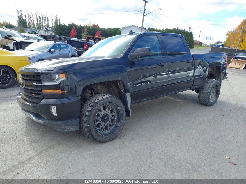 3GCUKREC8JG297941 2018 CHEVROLET SILVERADO photo no. 2