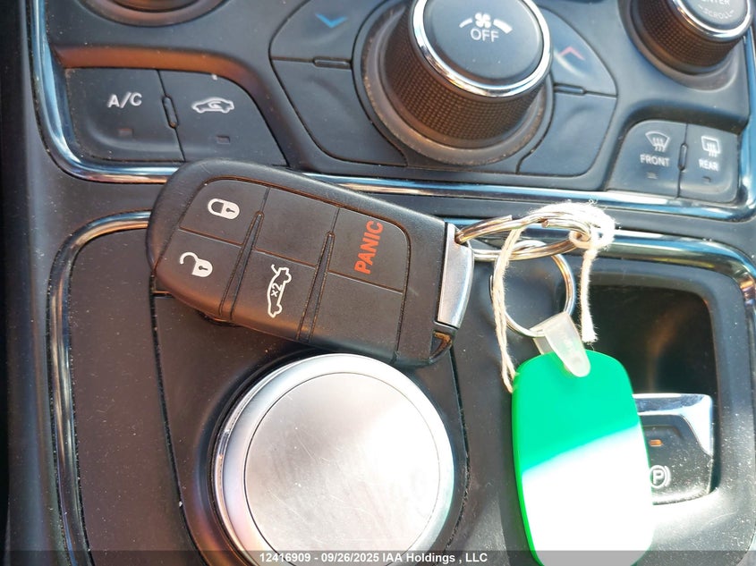 1C3CCCBB1FN708553 2015 CHRYSLER 200 photo no. 11