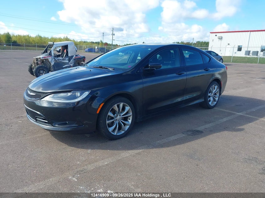 1C3CCCBB1FN708553 2015 CHRYSLER 200 photo no. 2