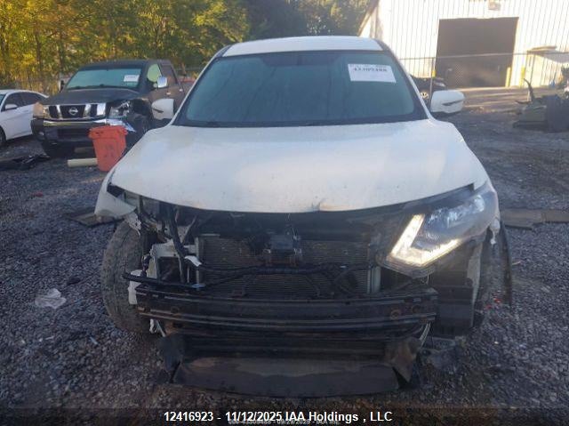 5N1AT2MV3JC741381 2018 NISSAN ROGUE photo no. 13