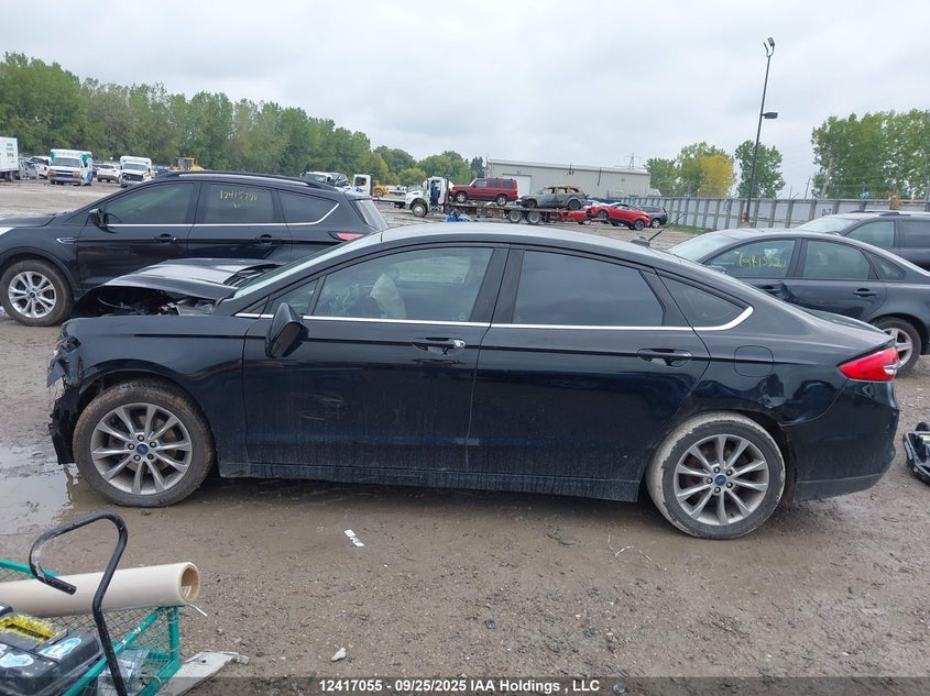 3FA6P0H75HR362060 2017 FORD FUSION photo no. 14