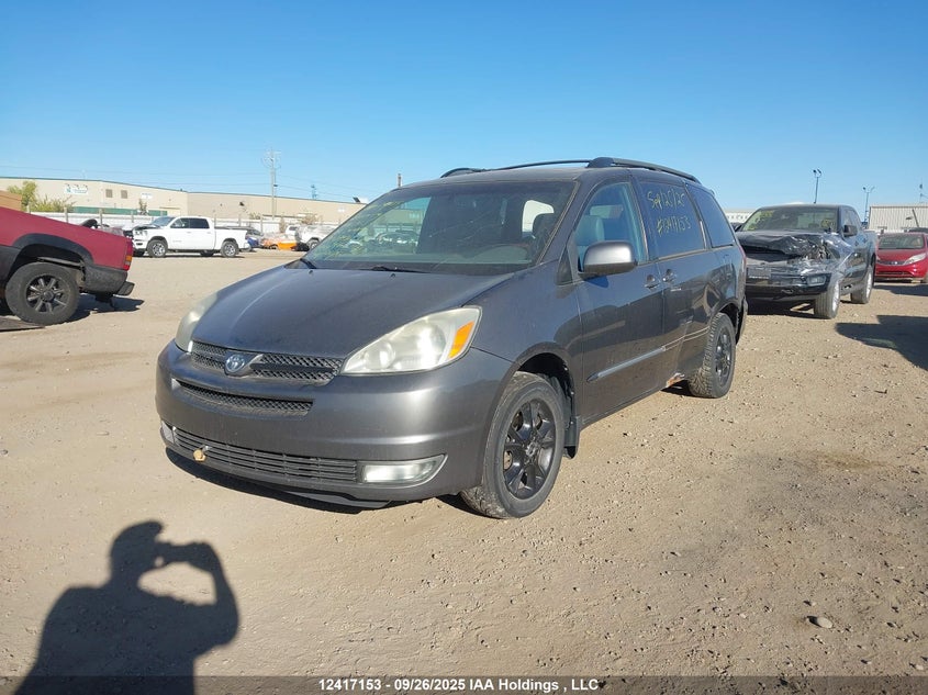5TDBA22CX5S034430 2005 TOYOTA SIENNA photo no. 2