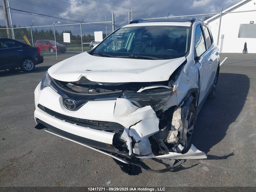 2T3RFREV3JW848840 2018 TOYOTA RAV 4 photo no. 12
