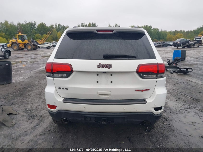 1C4RJFLT3JC374681 2018 JEEP GRAND CHEROKEE photo no. 17