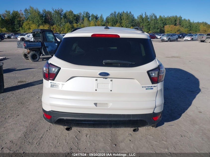 1FMCU9J91JUC96249 2018 FORD ESCAPE photo no. 17