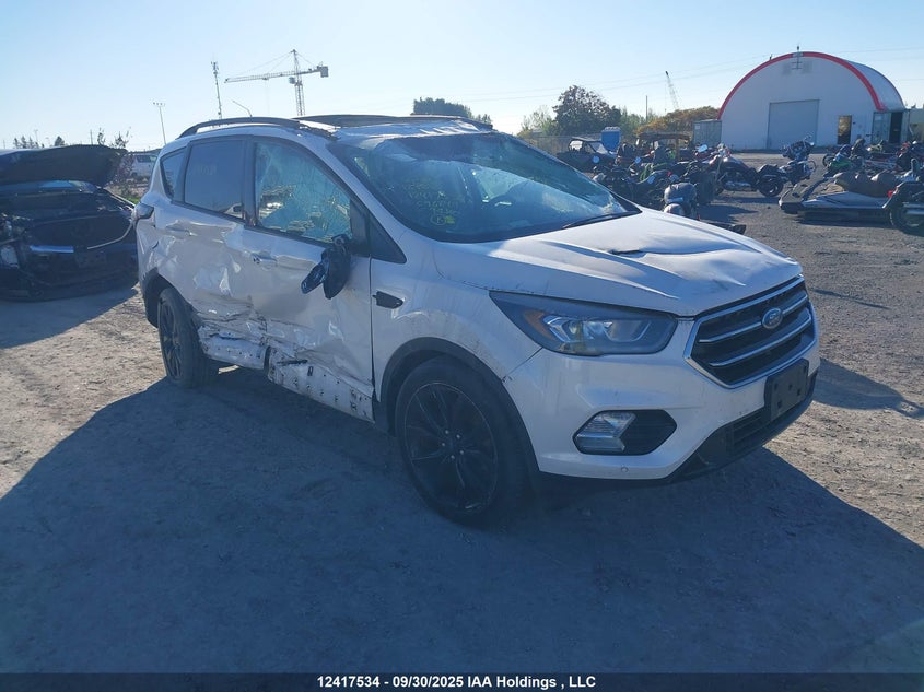 1FMCU9J91JUC96249 2018 FORD ESCAPE photo no. 20