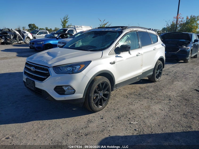 1FMCU9J91JUC96249 2018 FORD ESCAPE photo no. 2