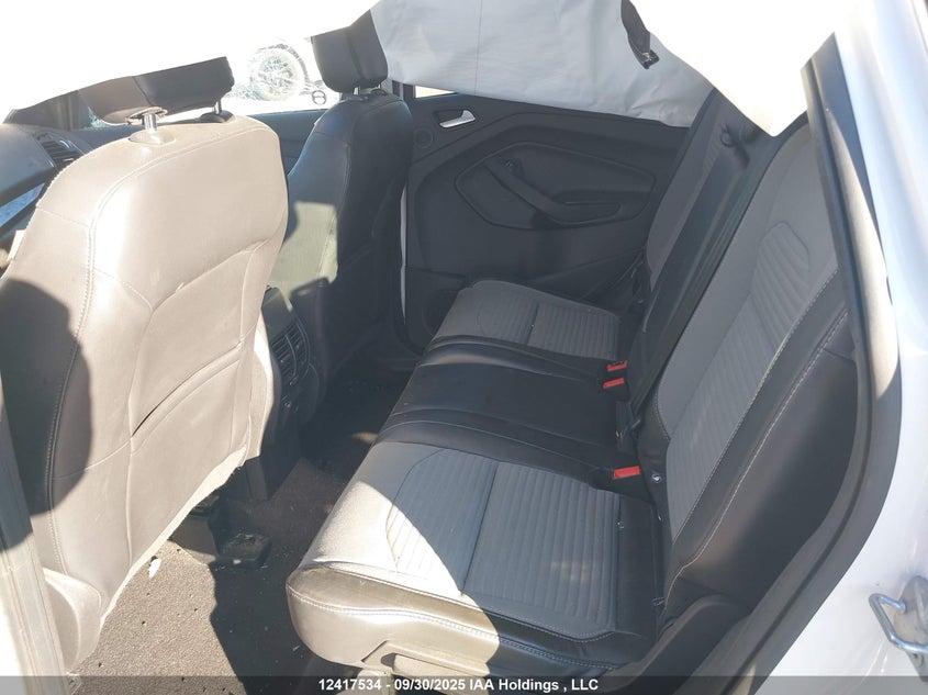 1FMCU9J91JUC96249 2018 FORD ESCAPE photo no. 8