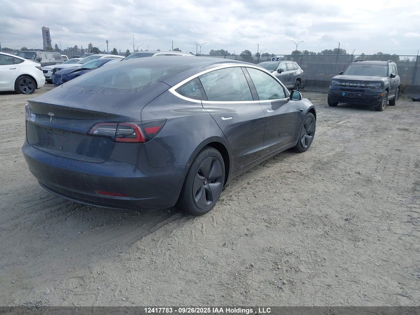 5YJ3E1EA0JF075631 2018 TESLA MODEL 3 photo no. 4