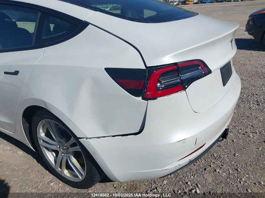 5YJ3E1EA8MF852545 2021 TESLA MODEL 3 photo no. 19