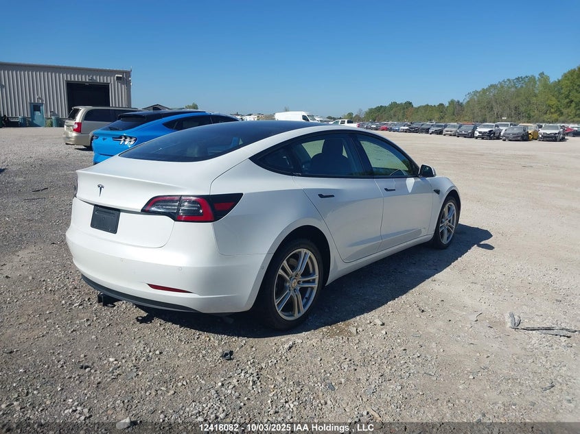 5YJ3E1EA8MF852545 2021 TESLA MODEL 3 photo no. 4