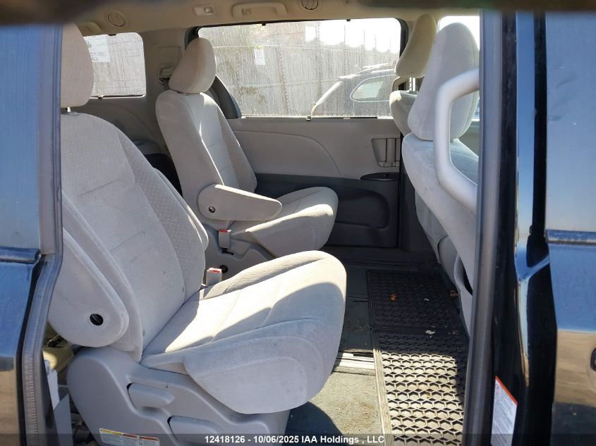 2017 Toyota Sienna Le VIN: 5TDJZ3DC6HS157976 Lot: 12418126