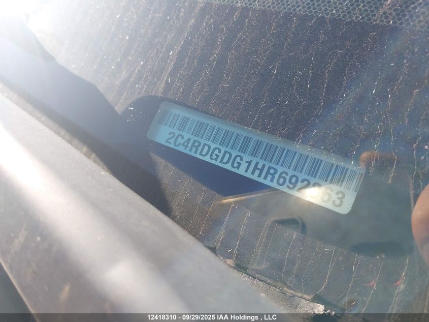 2017 Dodge Grand Caravan VIN: 2C4RDGDG1HR692363 Lot: 12418310