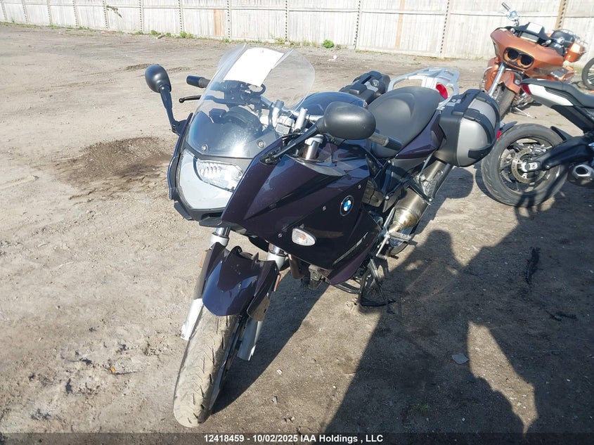 WB1024405AZR12497 2010 BMW F 800 photo no. 2