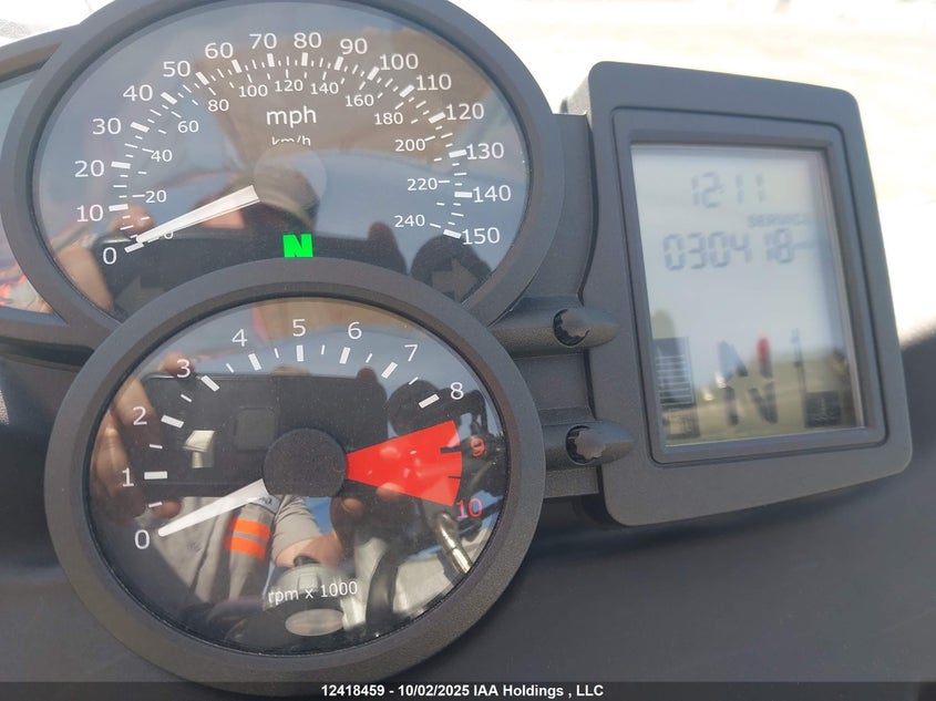 WB1024405AZR12497 2010 BMW F 800 photo no. 7