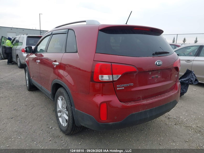 5XYKTCA65FG564265 2015 KIA SORENTO photo no. 3