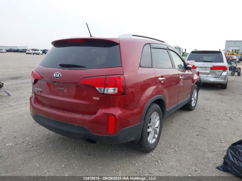 5XYKTCA65FG564265 2015 KIA SORENTO photo no. 4
