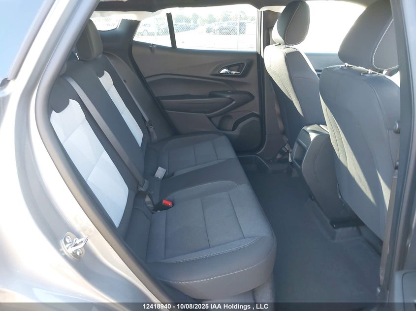 KL77LGE25SC267013 2025 CHEVROLET TRAX photo no. 8