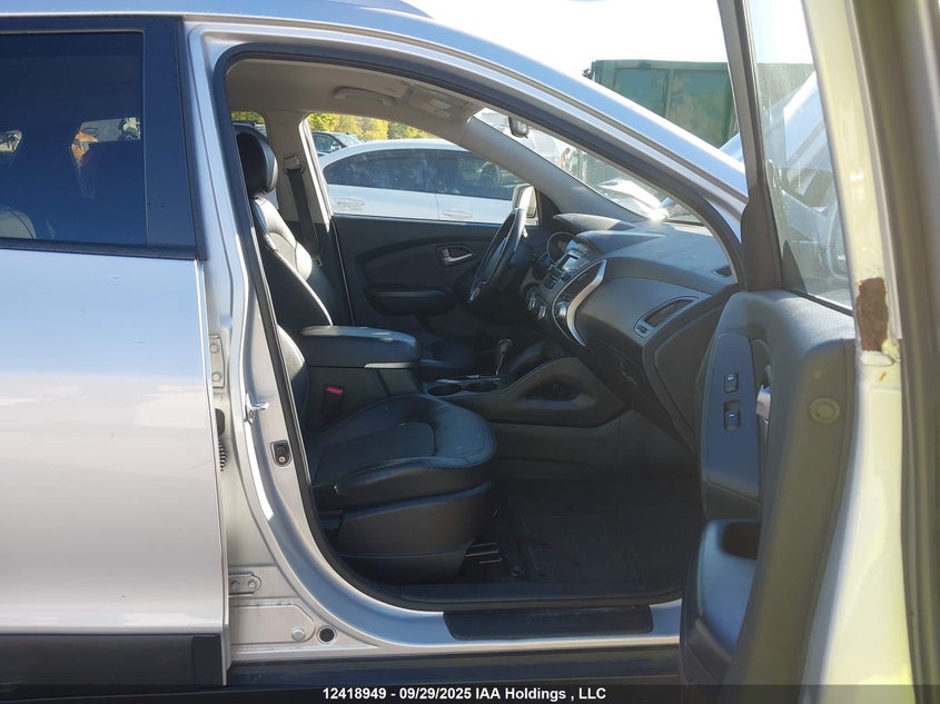 KM8JUCAC9BU276865 2011 HYUNDAI TUCSON photo no. 5
