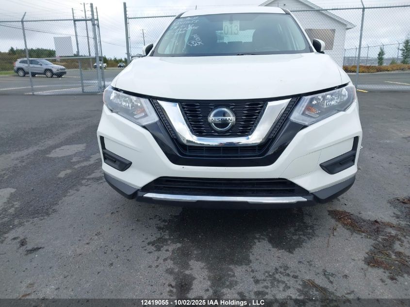 2018 Nissan Rogue Midnight Edition/S/Sl/Sl W/Propilot Assist/Sv VIN: 5N1AT2MV2JC747575 Lot: 12419055