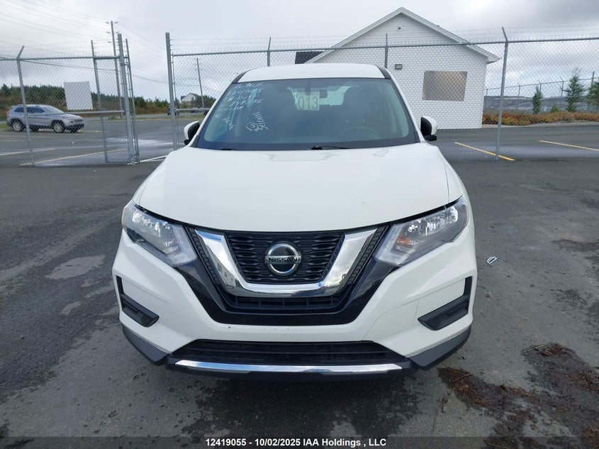 2018 Nissan Rogue Midnight Edition/S/Sl/Sl W/Propilot Assist/Sv VIN: 5N1AT2MV2JC747575 Lot: 12419055