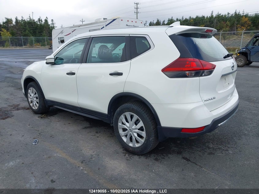 5N1AT2MV2JC747575 2018 NISSAN ROGUE photo no. 3