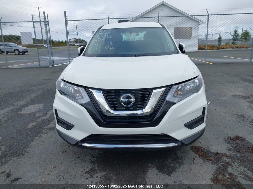 2018 Nissan Rogue Midnight Edition/S/Sl/Sl W/Propilot Assist/Sv VIN: 5N1AT2MV2JC747575 Lot: 12419055