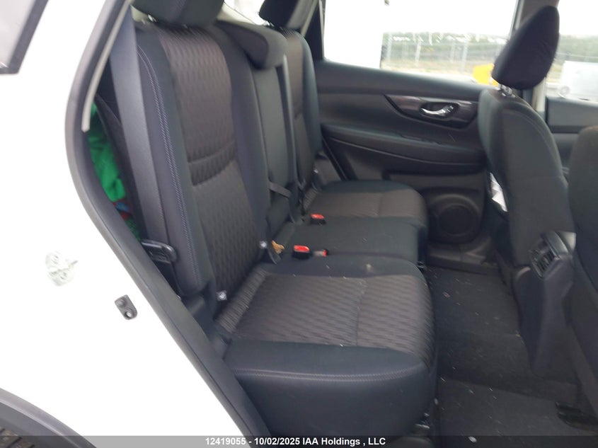 2018 Nissan Rogue Midnight Edition/S/Sl/Sl W/Propilot Assist/Sv VIN: 5N1AT2MV2JC747575 Lot: 12419055