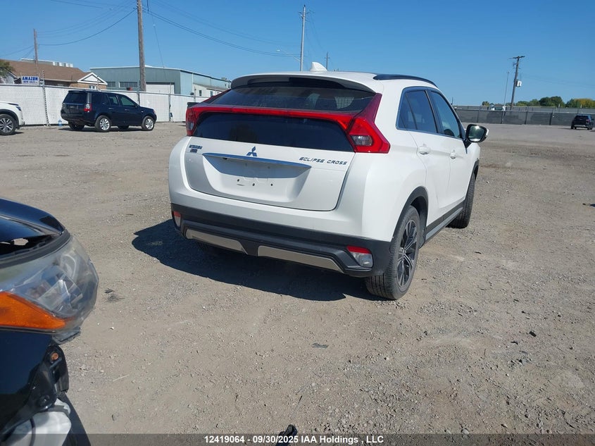 JA4AT4AA3JZ609892 2018 MITSUBISHI ECLIPSE CROSS photo no. 4