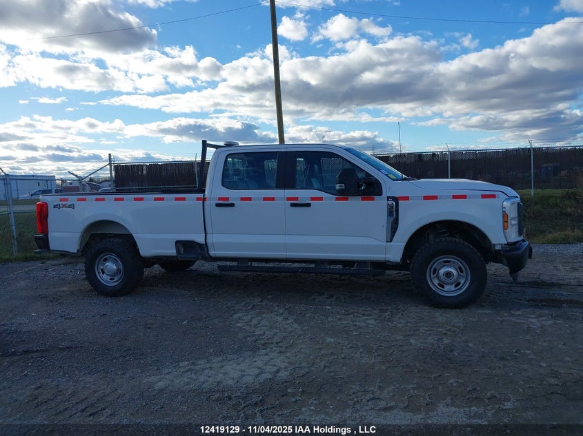 1FT8W3BA8SEC44672 2025 FORD F350 photo no. 13