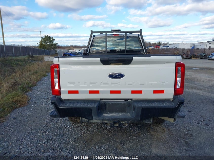 1FT8W3BA8SEC44672 2025 FORD F350 photo no. 15