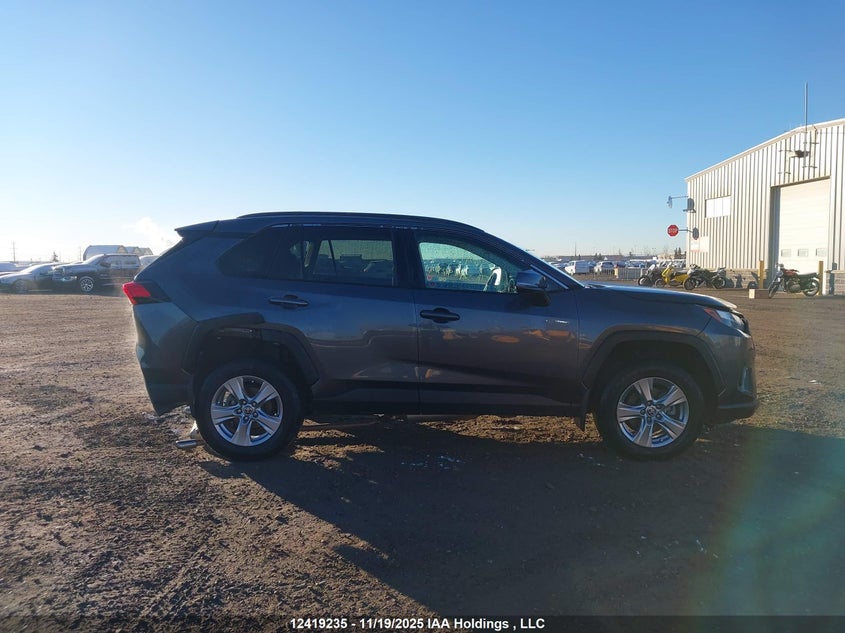 2T3R1RFVXPC342395 2023 TOYOTA RAV 4 photo no. 14