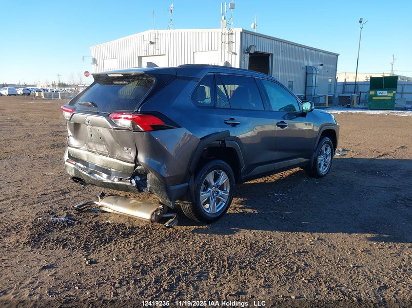 2T3R1RFVXPC342395 2023 TOYOTA RAV 4 photo no. 4