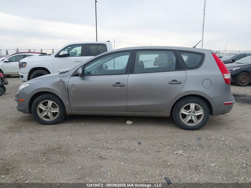 KMHDC8AE8BU125420 2011 HYUNDAI ELANTRA photo no. 14