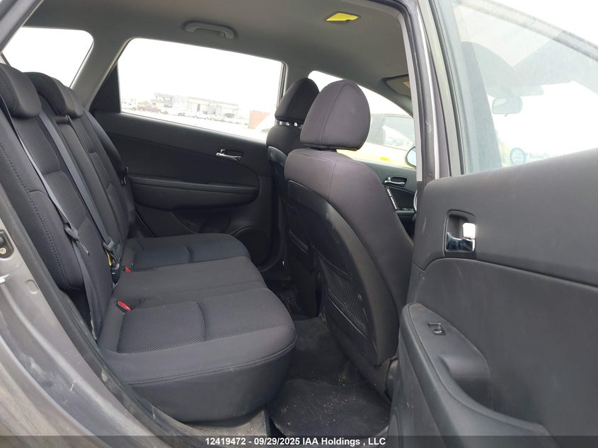 KMHDC8AE8BU125420 2011 HYUNDAI ELANTRA photo no. 8