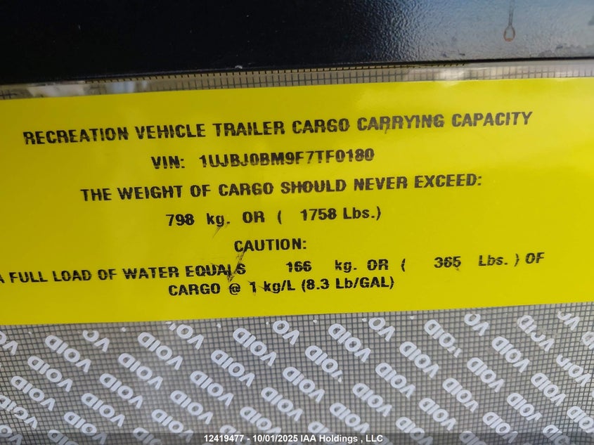 1UJBJ0BM9F7TF0180 2015   photo no. 12