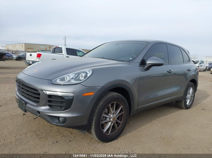 2016 Porsche Cayenne grey null null WP1AA2A27GLA06169 photo #3