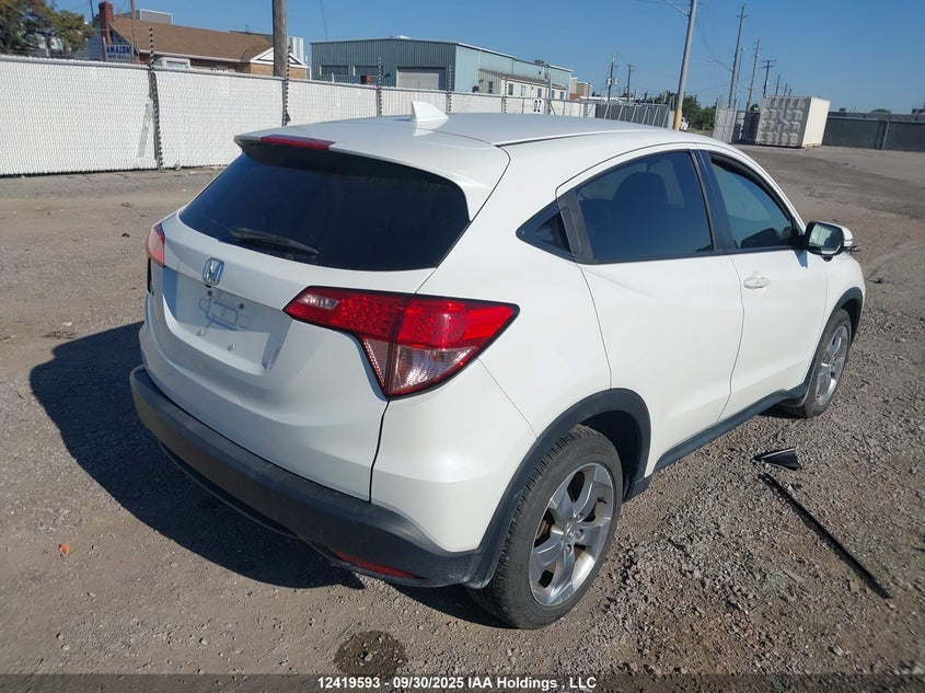 3CZRU5H52HM101245 2017 HONDA HR-V photo no. 4