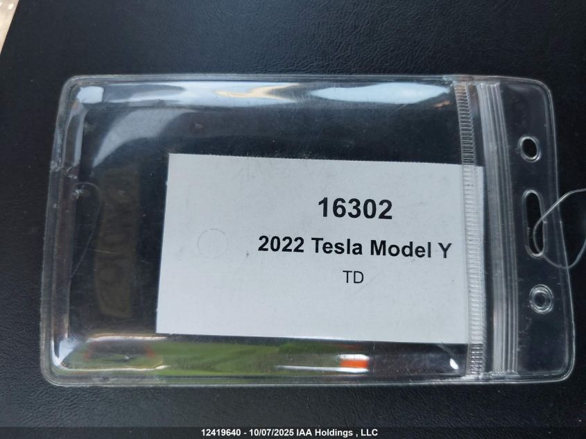 2022 Tesla Model Y Long Range VIN: 7SAYGAEEXNF570656 Lot: 12419640