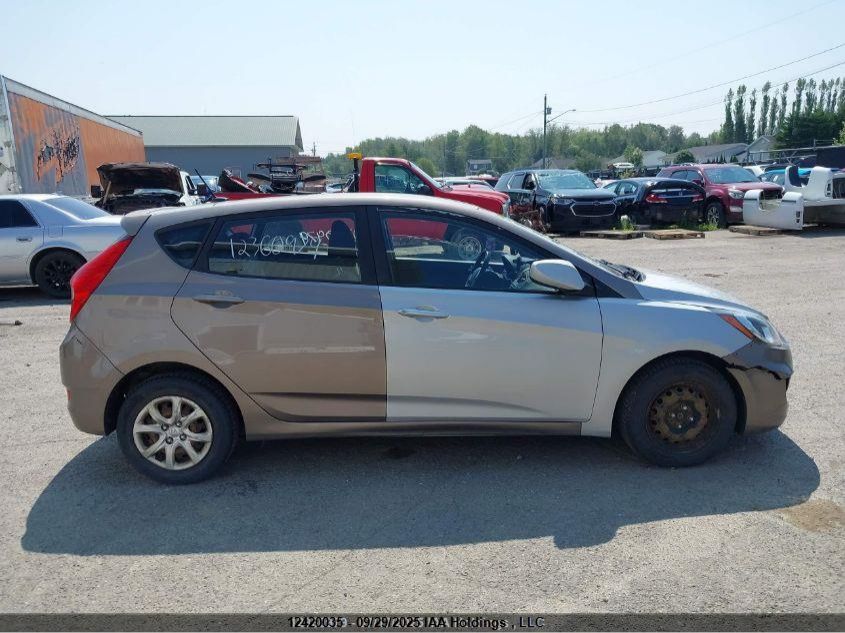 2013 Hyundai Accent L VIN: KMHCT5AE2DU131131 Lot: 12420035