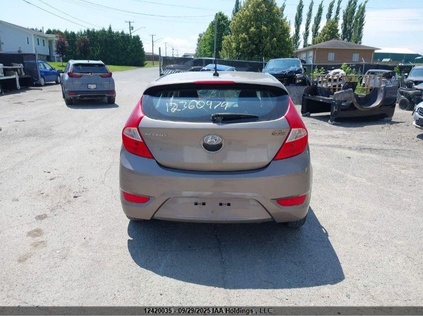 2013 Hyundai Accent L VIN: KMHCT5AE2DU131131 Lot: 12420035