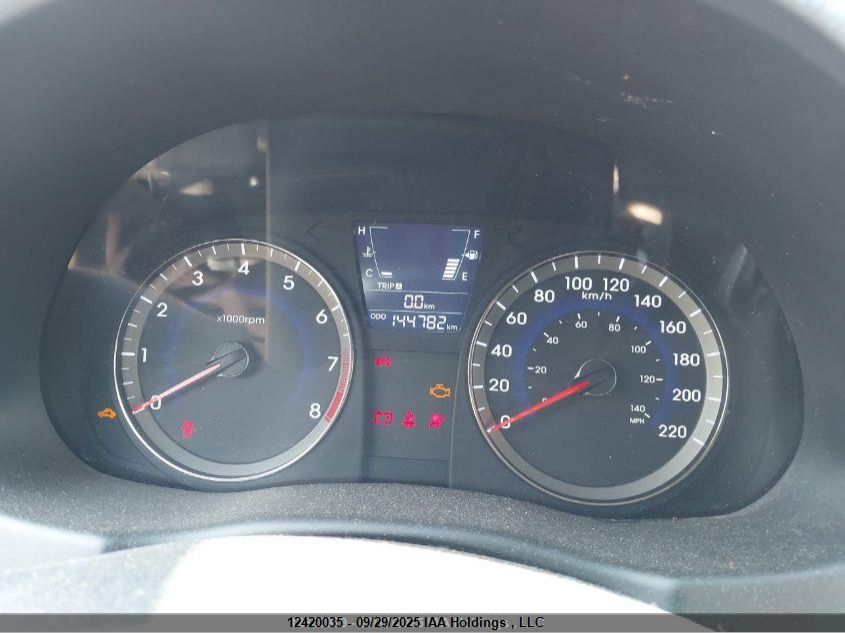 2013 Hyundai Accent L VIN: KMHCT5AE2DU131131 Lot: 12420035