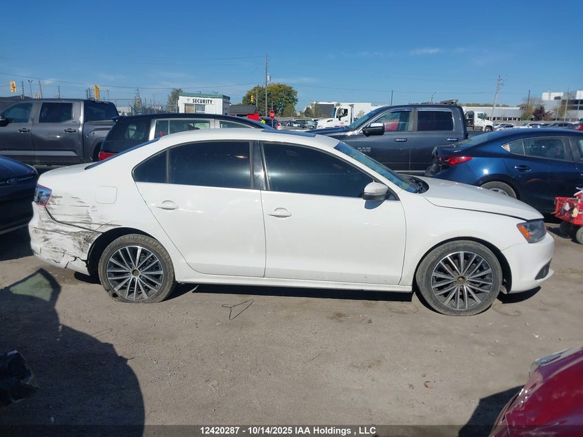 2013 Volkswagen Jetta 2.0 Tdi Highline VIN: 3VWLL7AJ8DM358032 Lot: 12420287