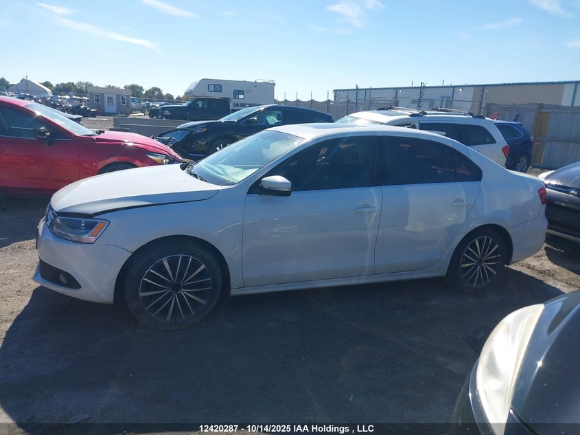 2013 Volkswagen Jetta 2.0 Tdi Highline VIN: 3VWLL7AJ8DM358032 Lot: 12420287