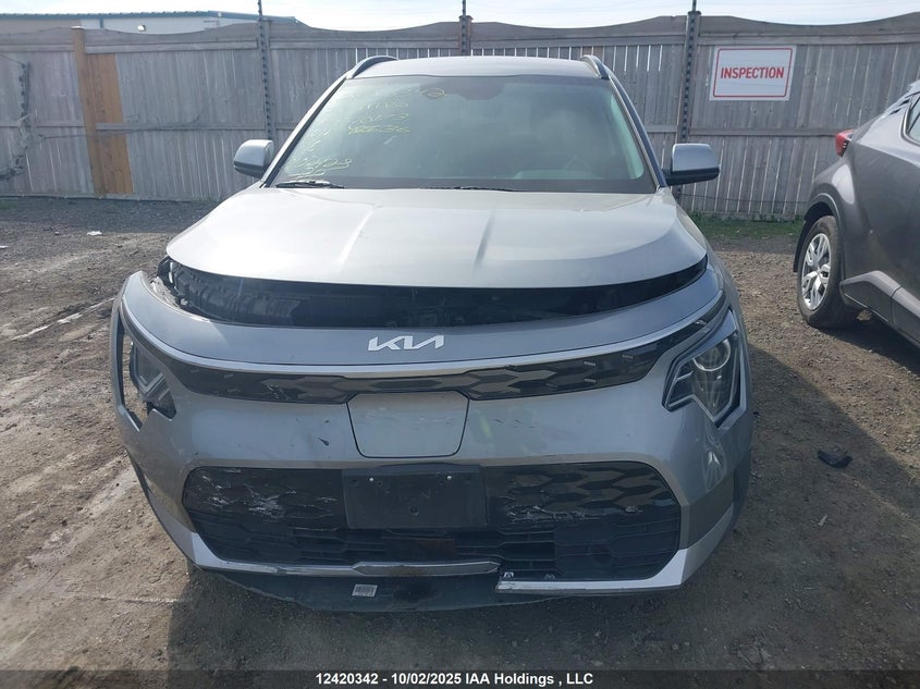 KNDCR3L16P5070673 2023 KIA NIRO photo no. 12