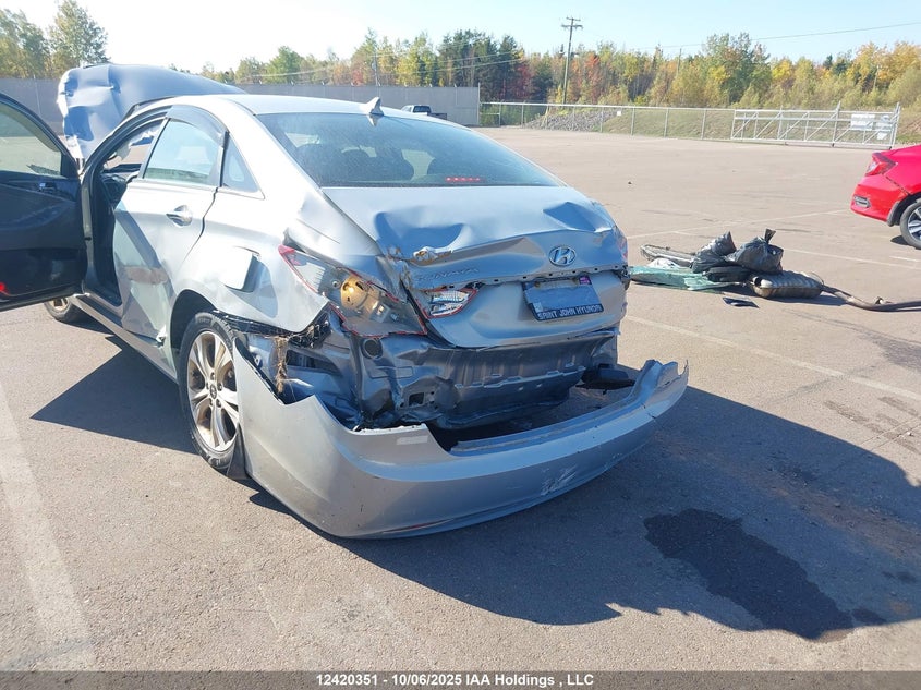 5NPEC4AC0BH215543 2011 HYUNDAI SONATA photo no. 12