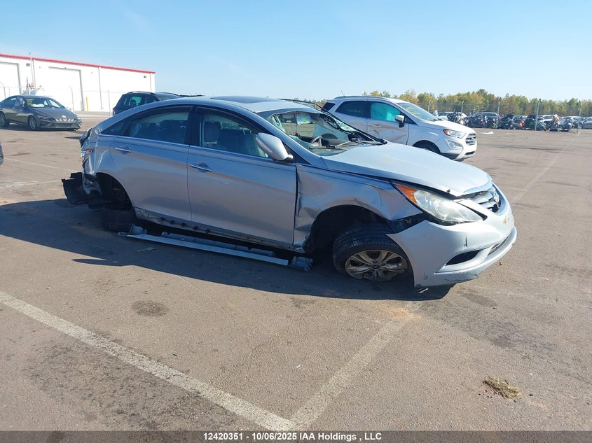 5NPEC4AC0BH215543 2011 HYUNDAI SONATA photo no. 8