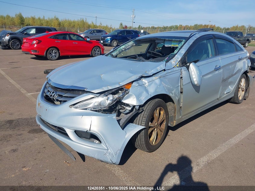 5NPEC4AC0BH215543 2011 HYUNDAI SONATA photo no. 6