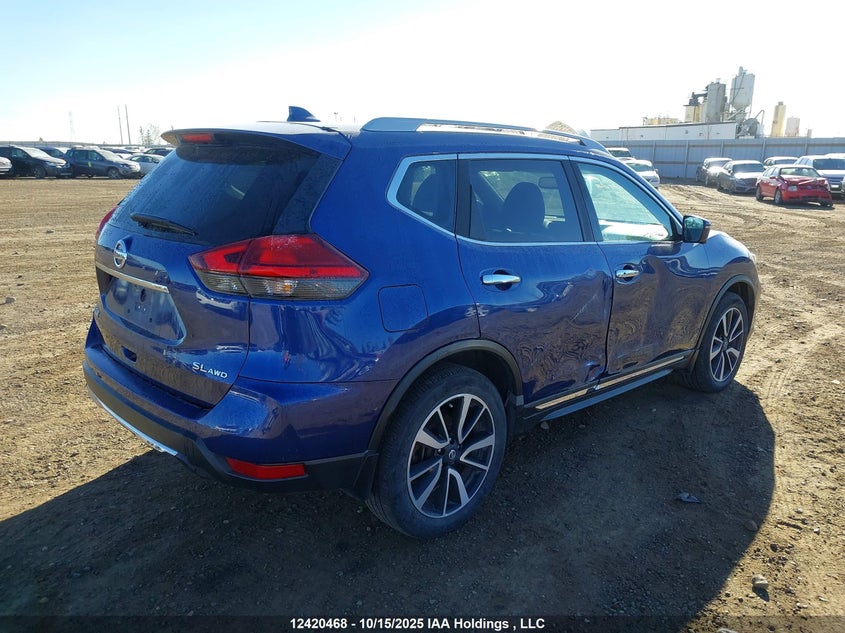 5N1AT2MV9HC823464 2017 NISSAN ROGUE photo no. 4